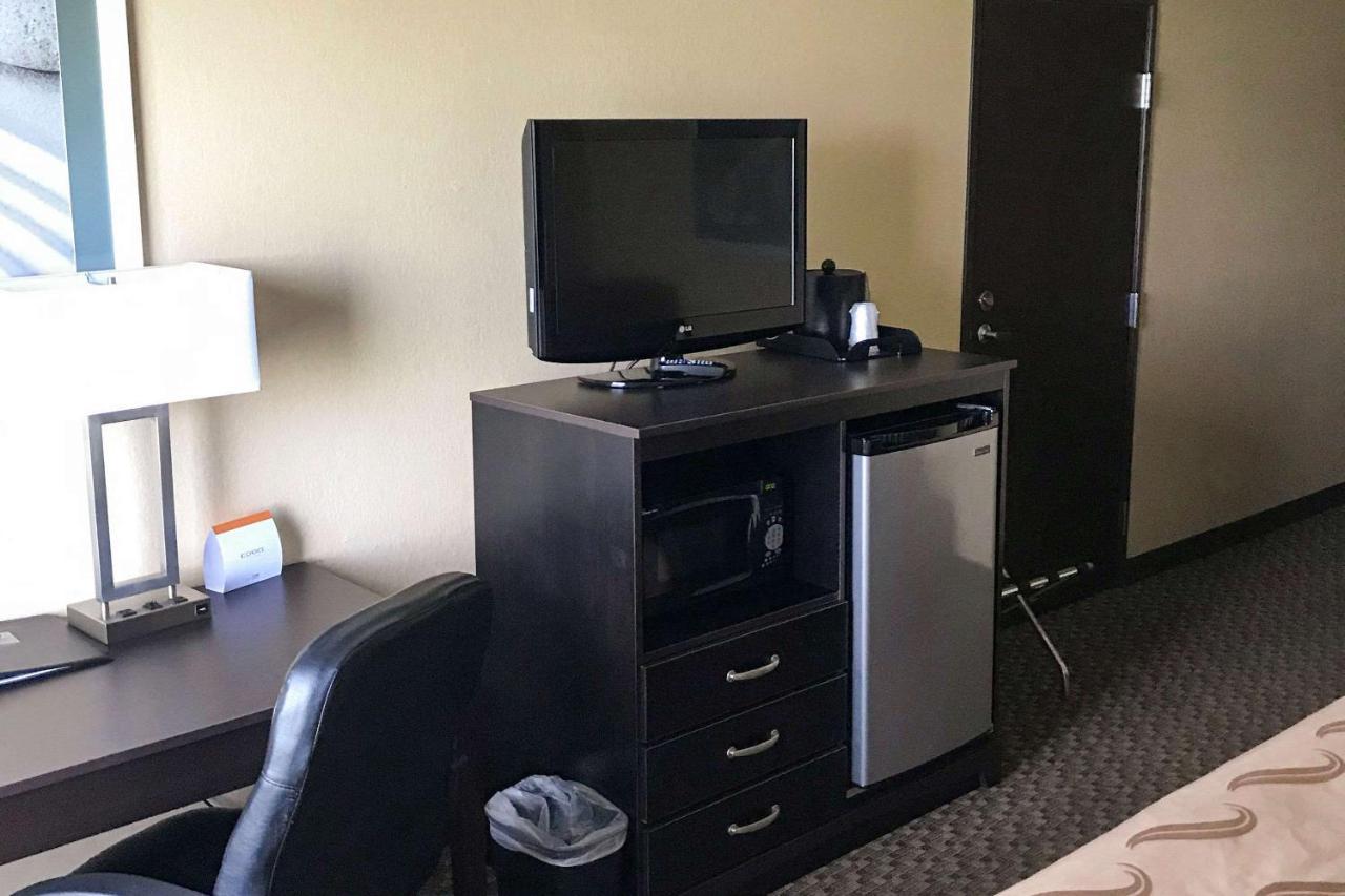 Quality Inn & Suites Mendota Near I-39 Exteriör bild