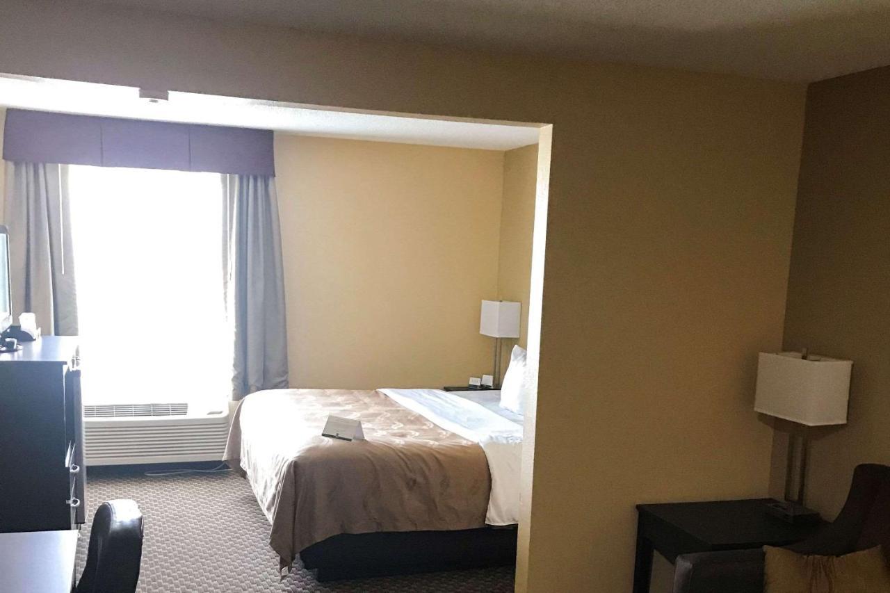 Quality Inn & Suites Mendota Near I-39 Exteriör bild